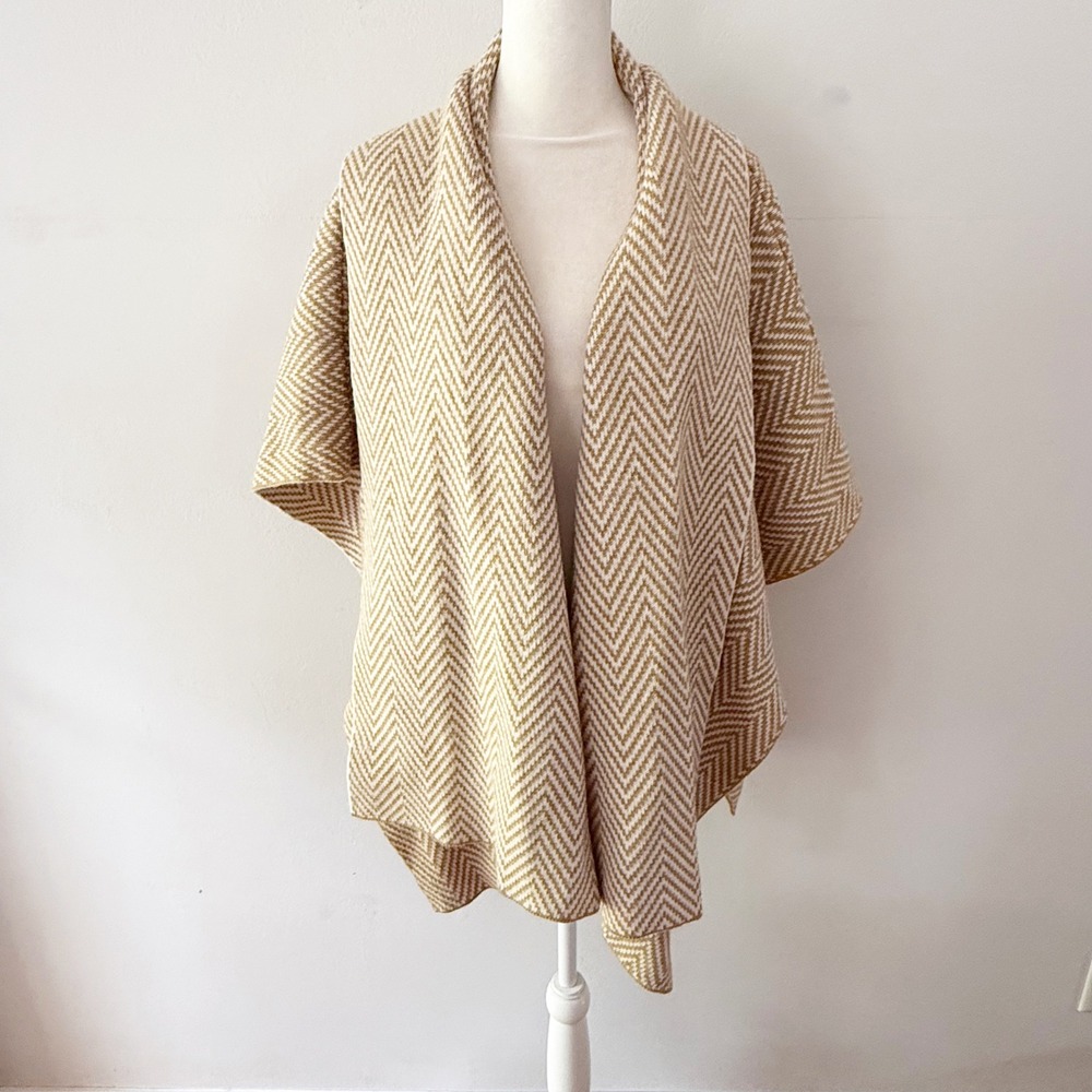 Cocogio Poncho Women OS Tan Herringbone Italy Alpaca Blend Knit Wrap Chic Layers